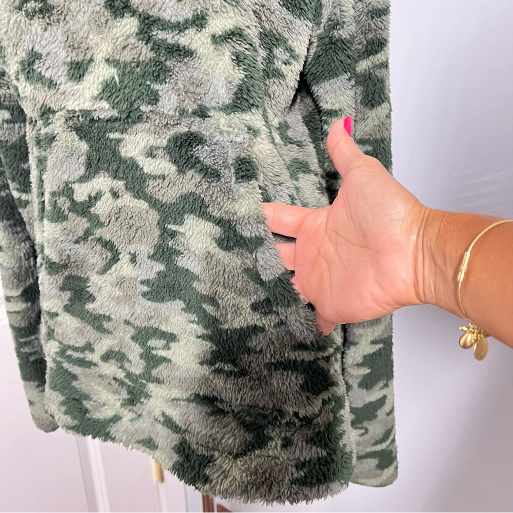 Eddie Bauer camouflage half button fleece size M - Picture 10 of 12